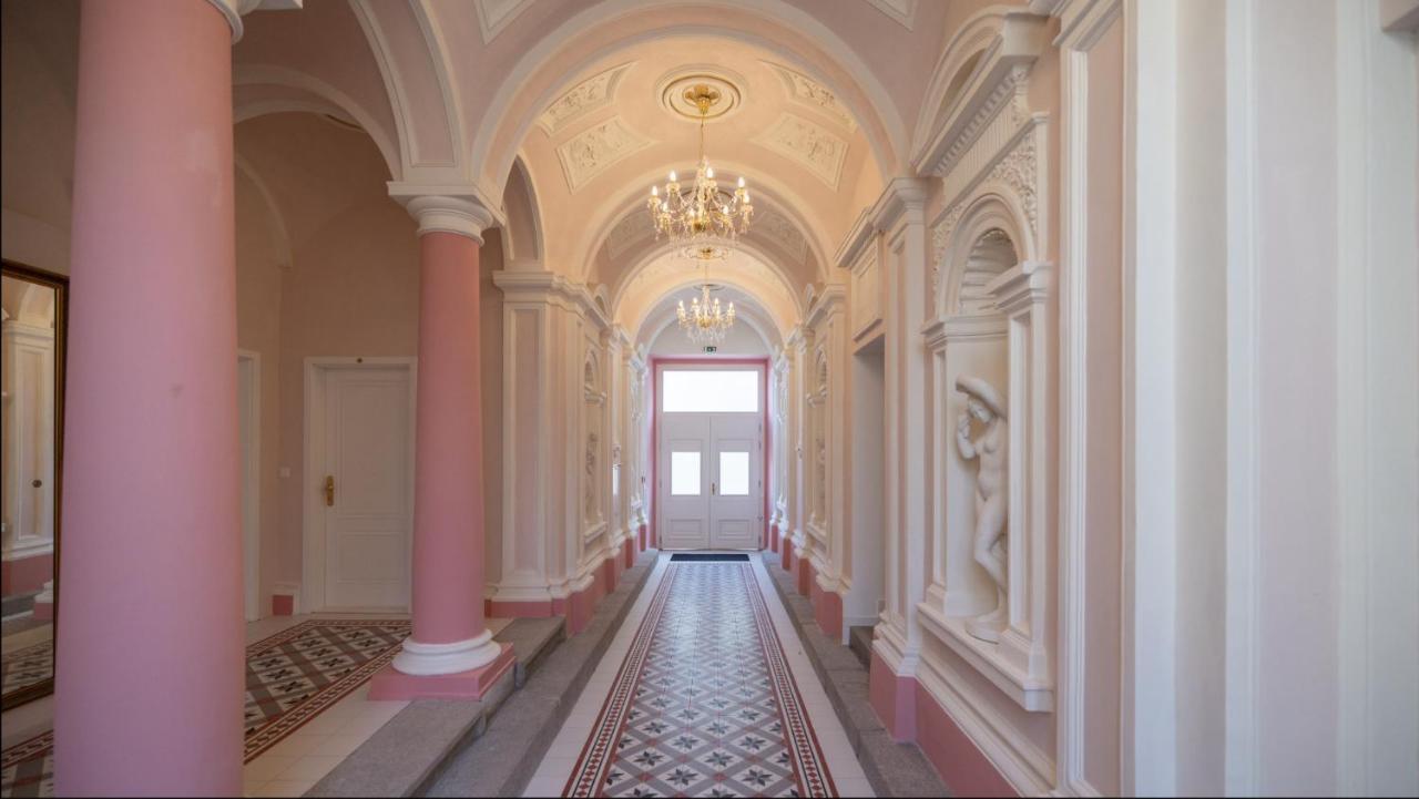 Angelo Roma Appartement Praag Buitenkant foto